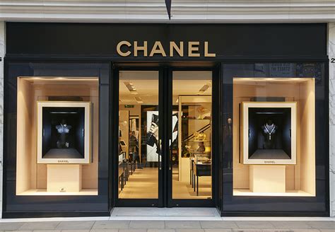 chanel visual merchandising singapore|Visual Merchandising Specialist Job For 3.